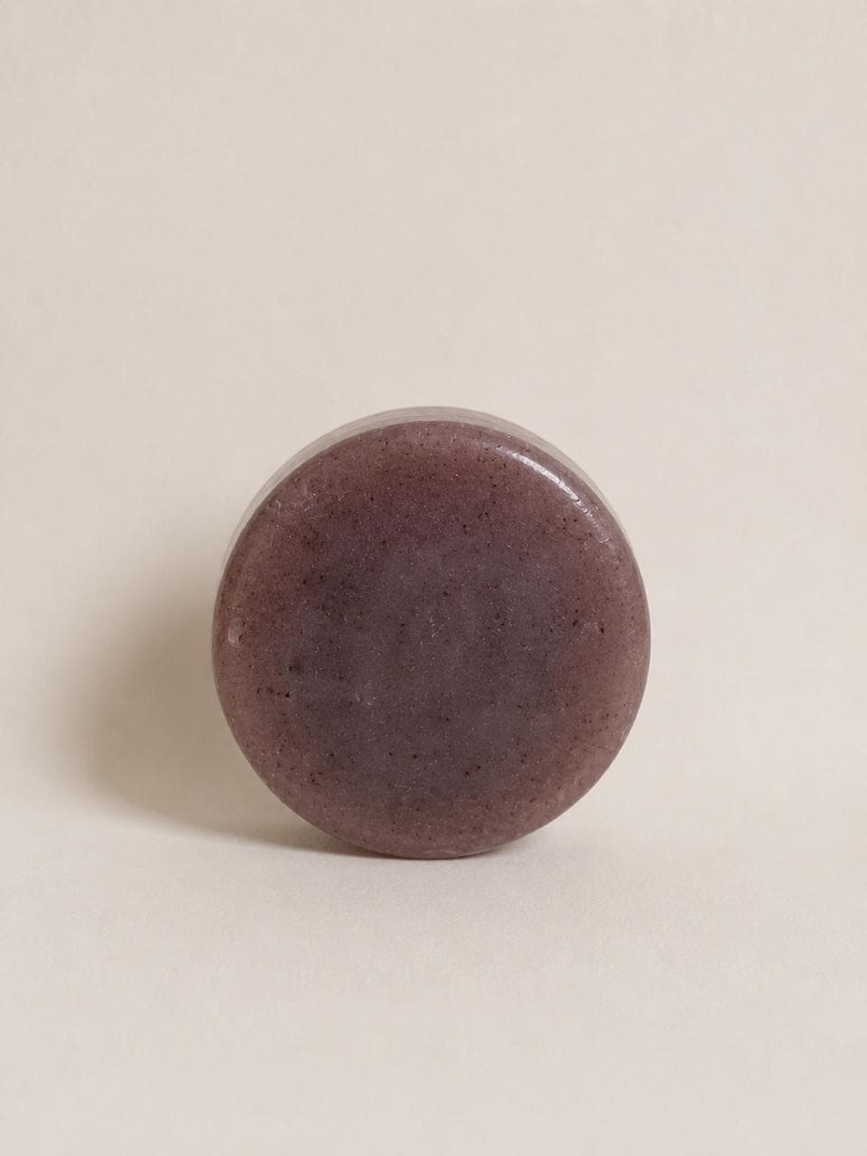 Sabonete artesanal roxo de lavanda